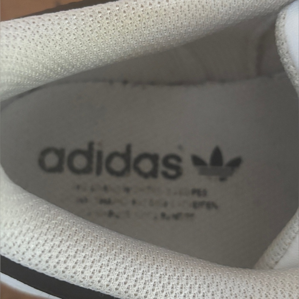 adidas Superstar wht w blk strp unisex snkrs MN 9.5 - 10 WM 11.5 PLEASE READ - Picture 12 of 12